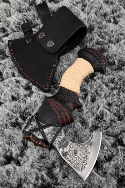 Axe Kid-8 cooking metals: carbon+ HVG ash brushed white leather