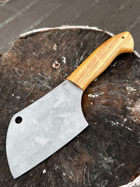 Нож Тяпка сталь 95х18, рукоять кавказский орех (распродажа)