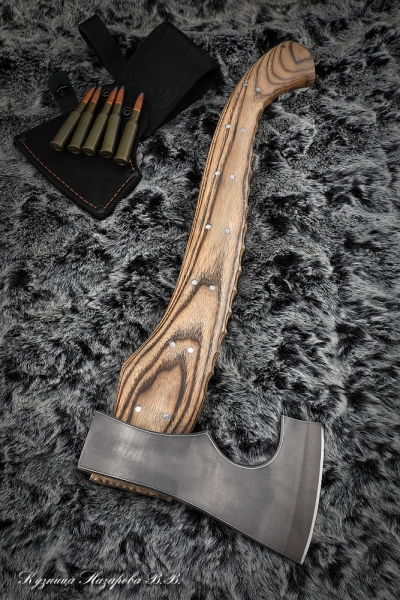 Axe-14 (cooking of metals: carbon+HVG) with inlay