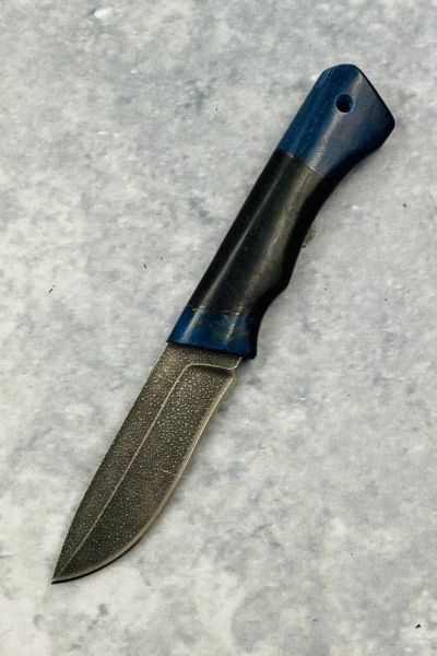 Нож "Малыш" сталь ХВ5, рукоять черный граб и карельская береза синяя (распродажа)