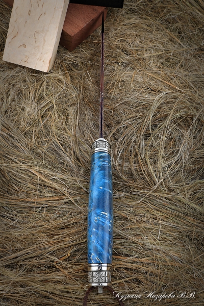 Нож Засапожный сталь дамаск ламинированный с воронением карельская береза синяя мельхиор