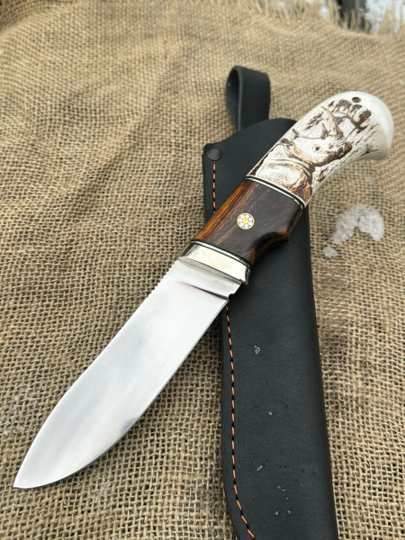 Нож "Берсерк" сталь S390, рукоять железное дерево и рог лося с пирографией