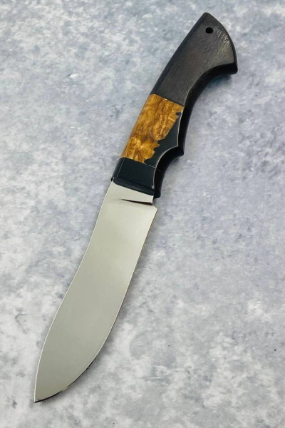 Нож "Вулкан" сталь х12мф, рукоять гибрид карельская береза янтарь и акрил черный, черный граб (распродажа)