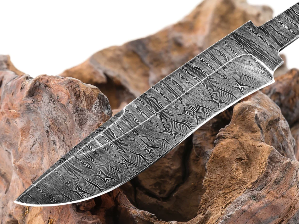 Varan Damascus Blade