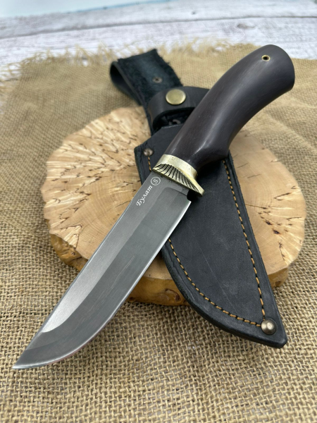 Нож "Охотник" сталь булат с гравировкой, рукоять черный граб