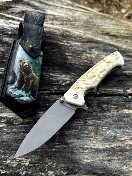 Авторский складной нож "Корвет" сталь S390, накладки рог лося с резьбой медведя